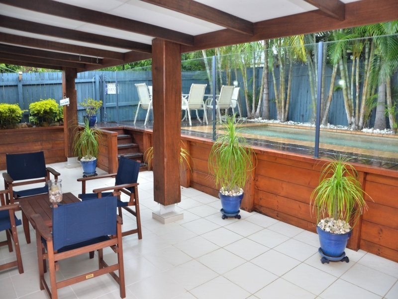 16 Roderick Street, Moffat Beach QLD 4551