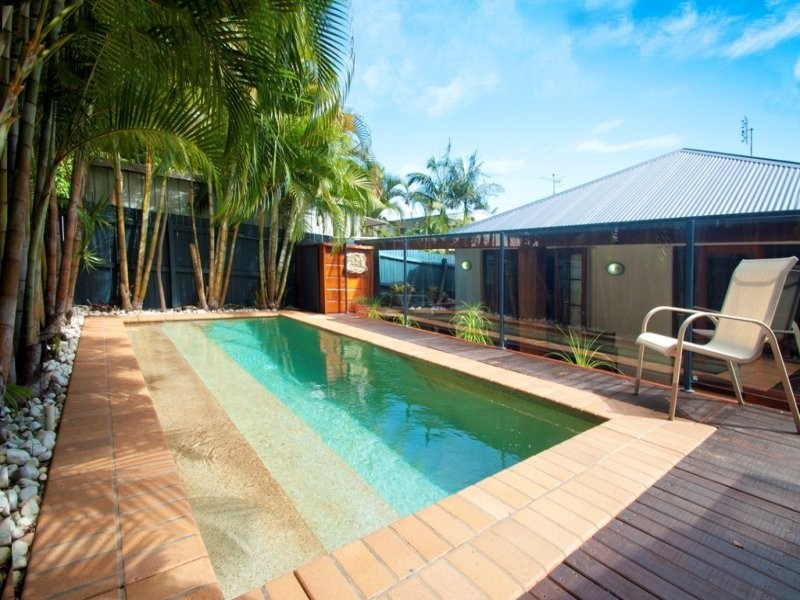 16 Roderick Street, Moffat Beach QLD 4551