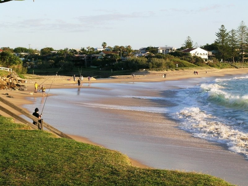 16 Roderick Street, Moffat Beach QLD 4551