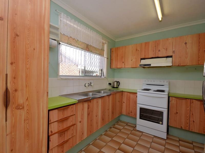 15 Rowell Street, Battery Hill QLD 4551