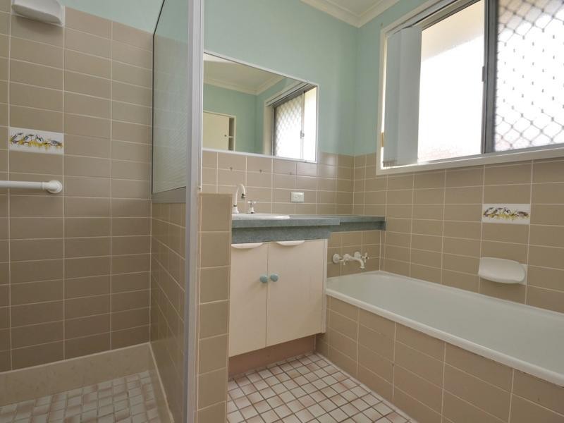 15 Rowell Street, Battery Hill QLD 4551