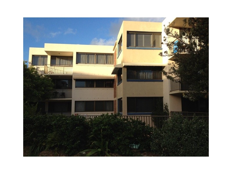 2/75 Edmund Street, Kings Beach QLD 4551