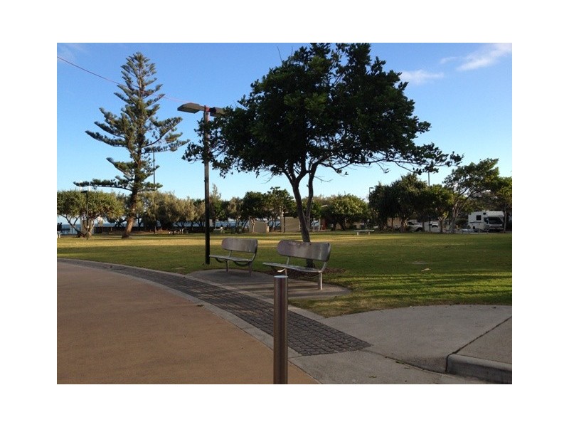 2/75 Edmund Street, Kings Beach QLD 4551