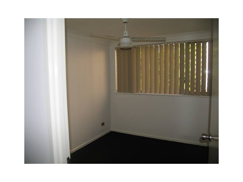 2/75 Edmund Street, Kings Beach QLD 4551