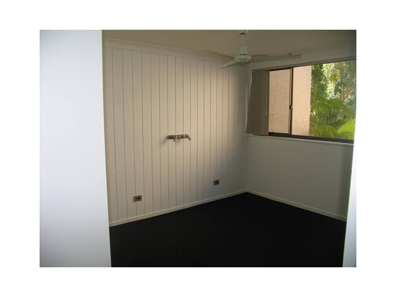 2/75 Edmund Street, Kings Beach QLD 4551
