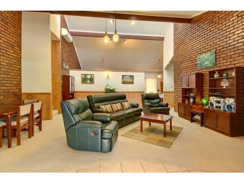 10 Raintree Boulevard, Little Mountain QLD 4551