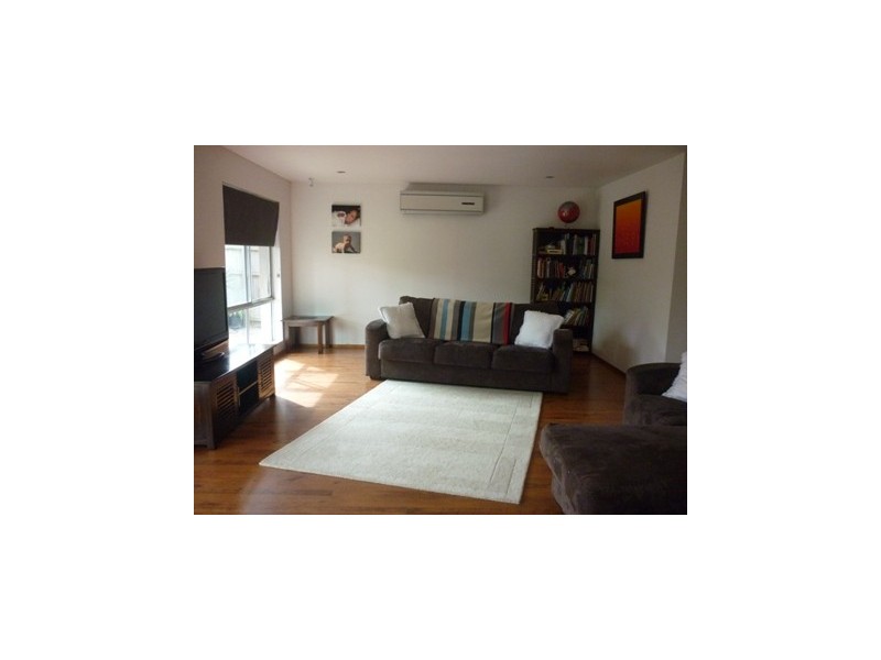 18 Crusader Street, Battery Hill QLD 4551