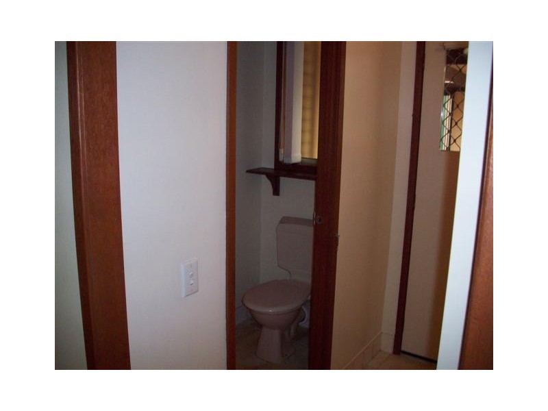 281 Nicklin Way, Warana QLD 4575