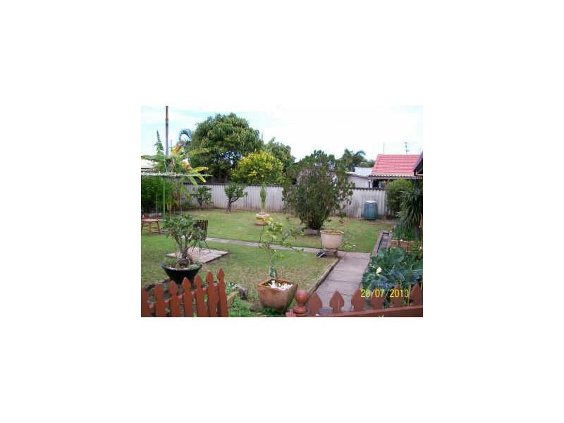 281 Nicklin Way, Warana QLD 4575