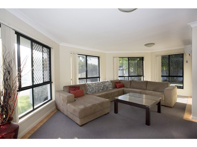 1 Snowdrop Avenue, Currimundi QLD 4551