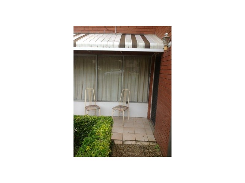 1/68 Landsborough Parade, Golden Beach QLD 4551