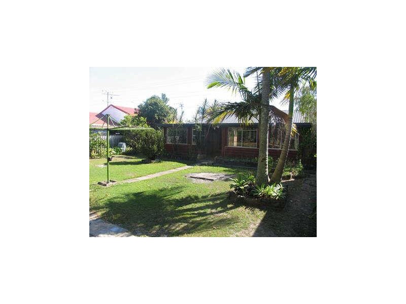 Warana QLD 4575