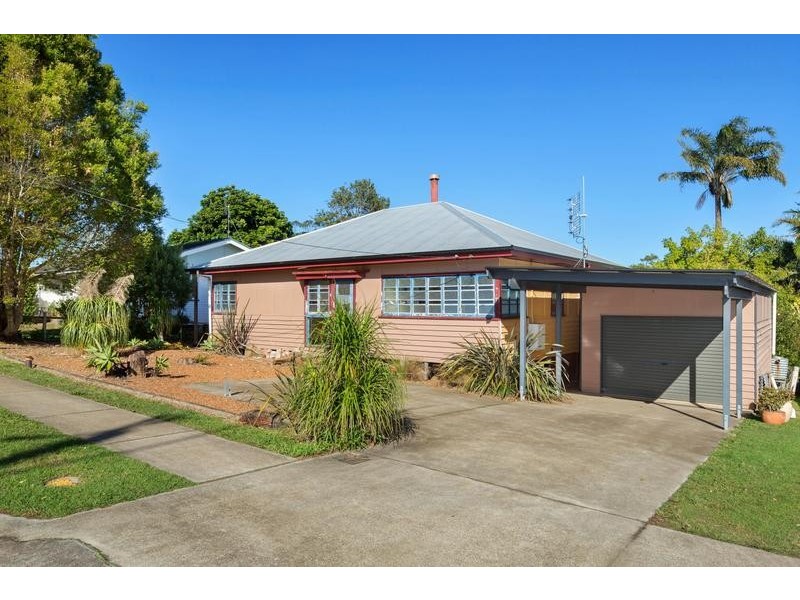 35 Cedar Street, Maleny QLD 4552