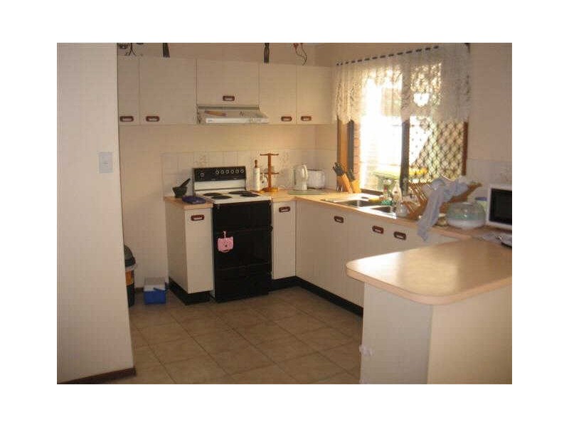 16 Parari Street, Warana QLD 4575