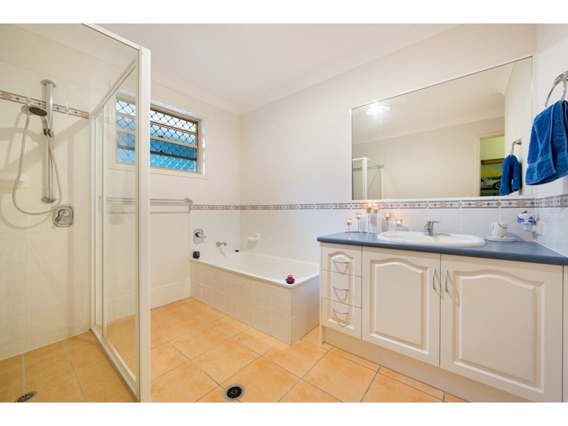 11 Ivadale Boulevard, Little Mountain QLD 4551
