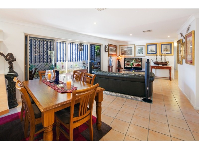 11 Ivadale Boulevard, Little Mountain QLD 4551