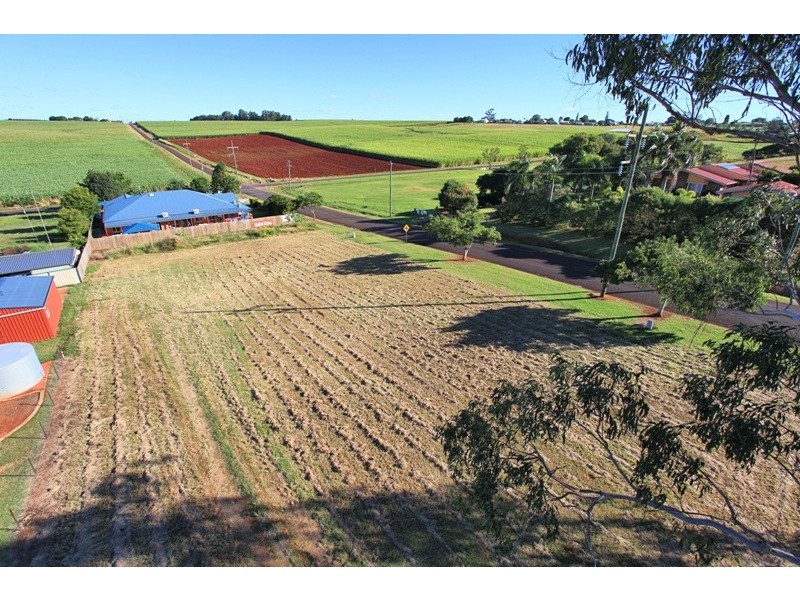 15 Taylor Street, Childers QLD 4660