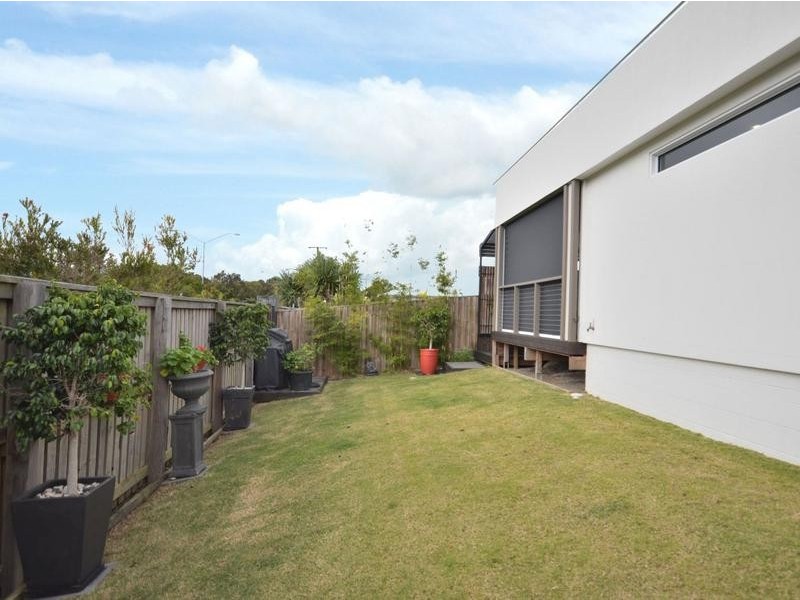 17 Foreshore Court, Dicky Beach QLD 4551