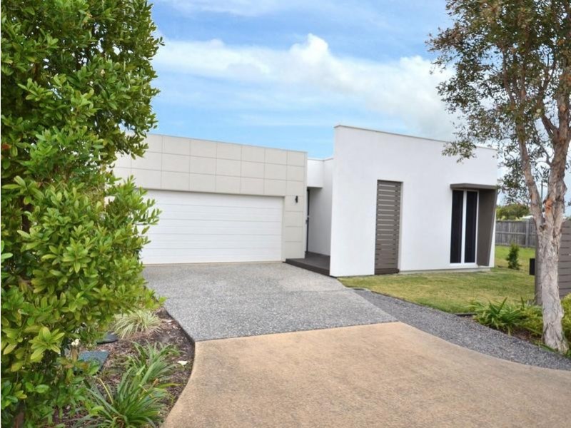 17 Foreshore Court, Dicky Beach QLD 4551