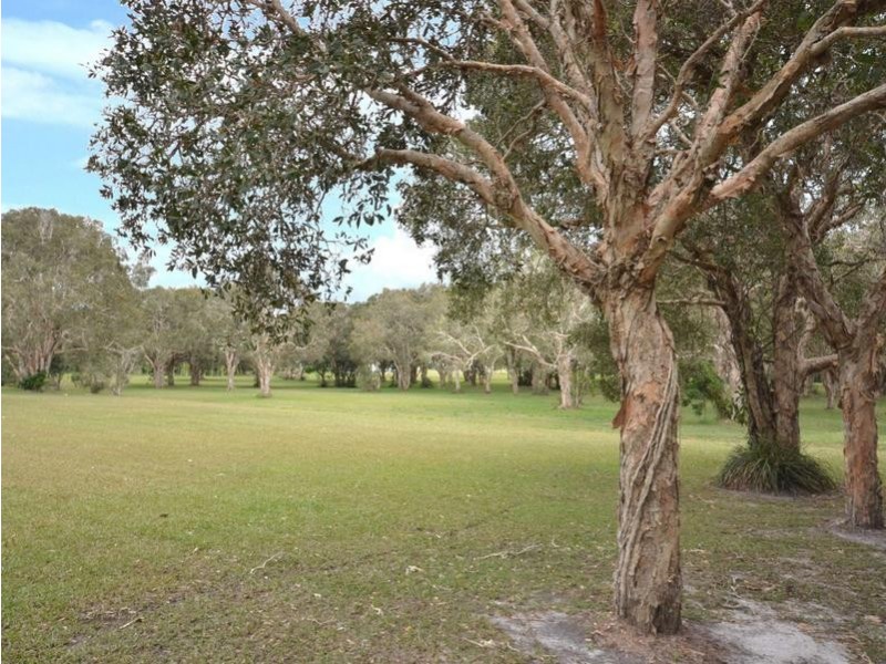 17 Foreshore Court, Dicky Beach QLD 4551