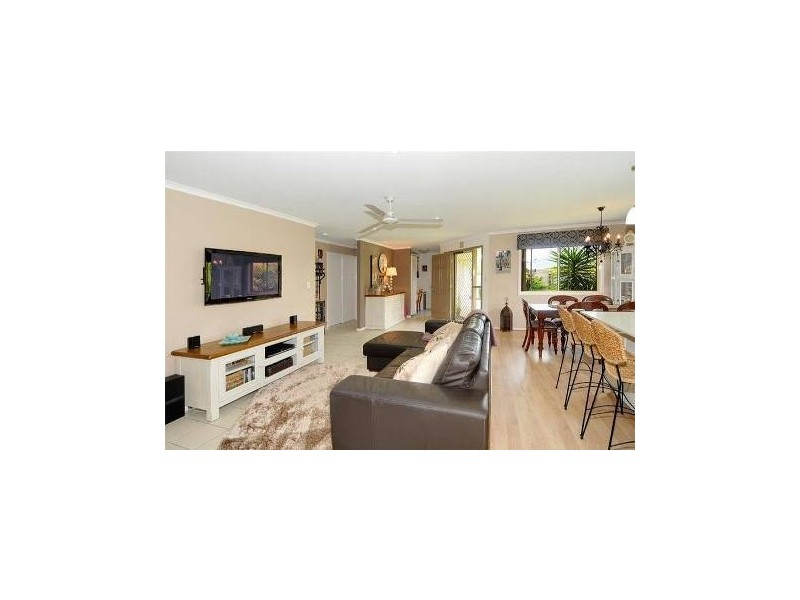 4 Bush Nut Court, Little Mountain QLD 4551