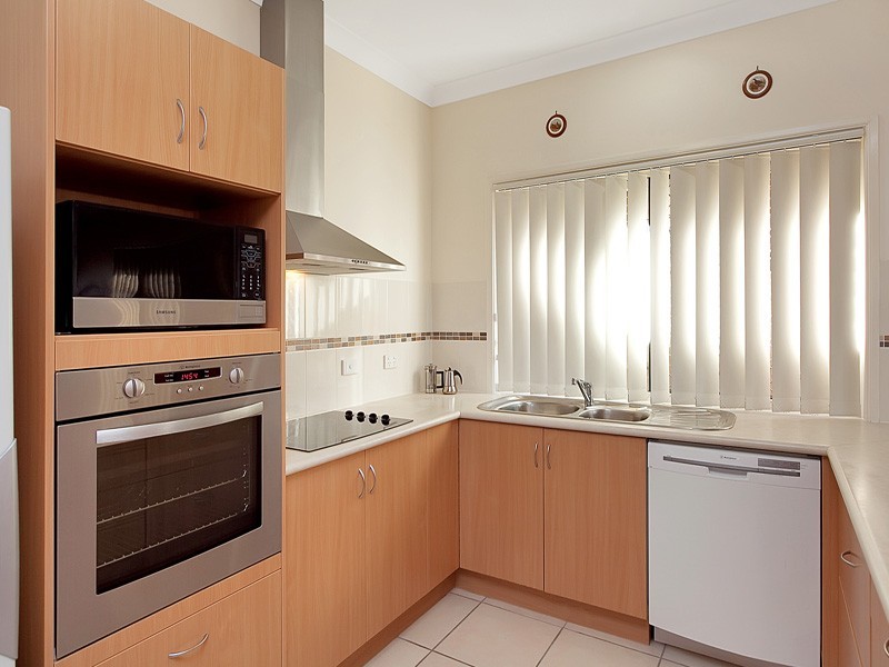 4 Gairdner Street, Caloundra West QLD 4551