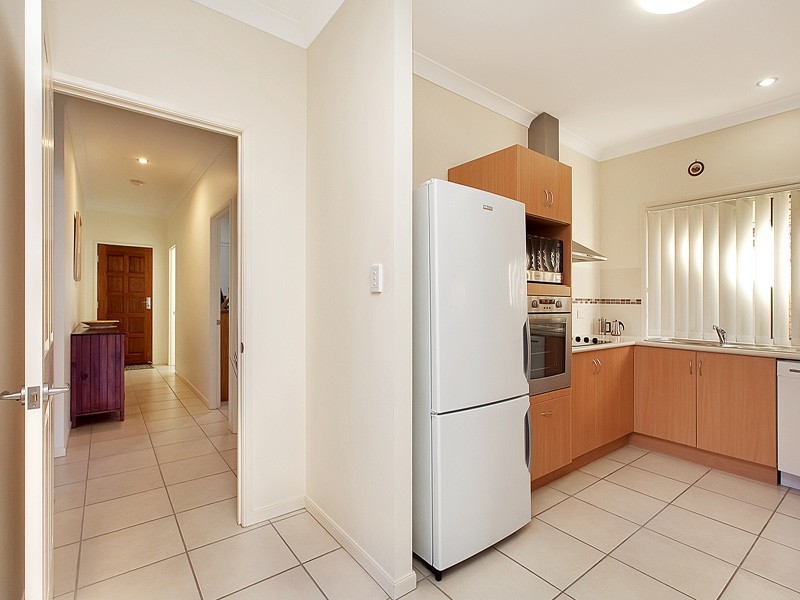 4 Gairdner Street, Caloundra West QLD 4551