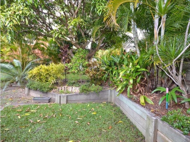 6 Minto Place, Currimundi QLD 4551