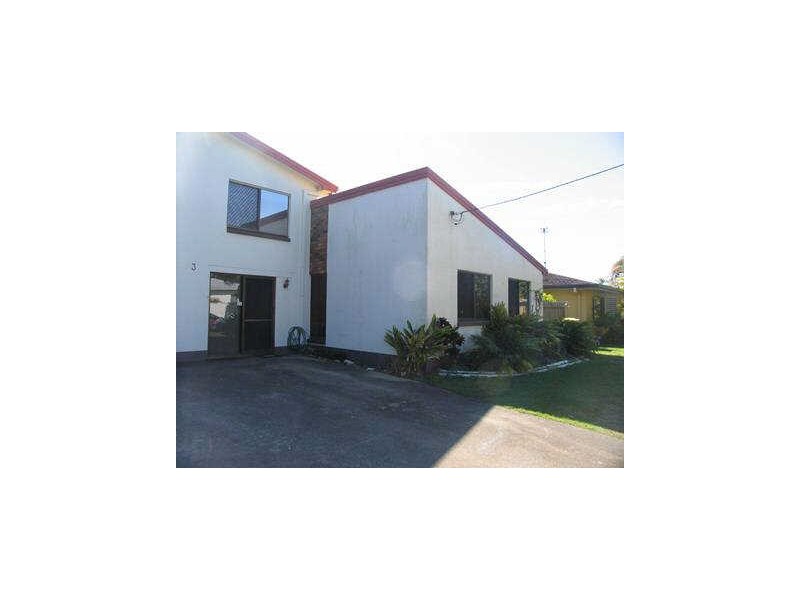 1/3 Erica Street, Currimundi QLD 4551