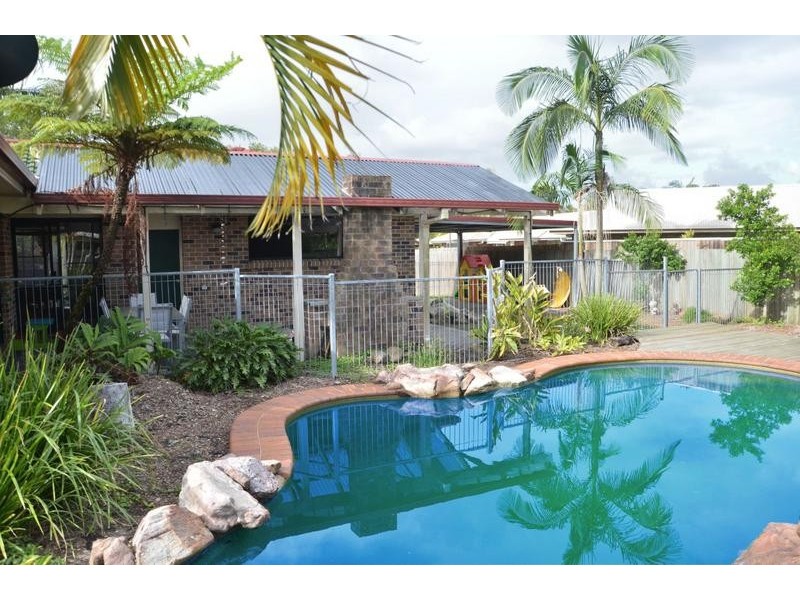 4 Freesia Close, Currimundi QLD 4551