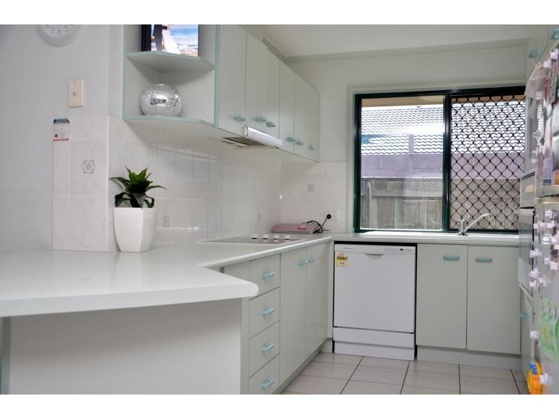 4 Freesia Close, Currimundi QLD 4551