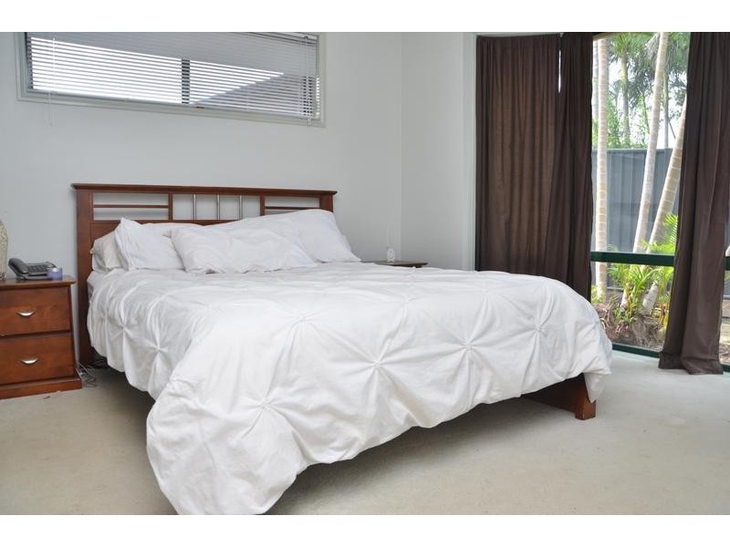 4 Freesia Close, Currimundi QLD 4551