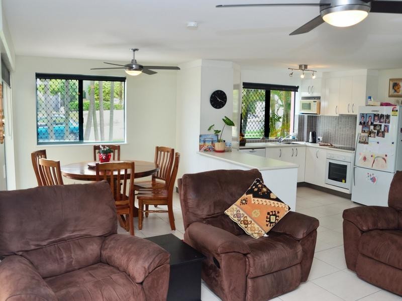 7/11-13 Orvieto Terrace, Kings Beach QLD 4551