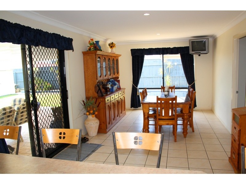 39 Springs Drive, Little Mountain QLD 4551