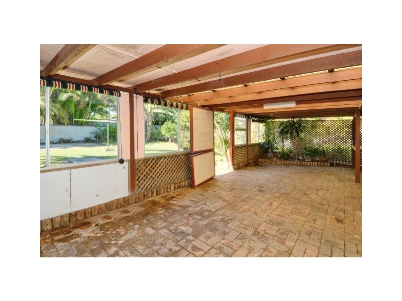 281 Nicklin Way, Warana QLD 4575