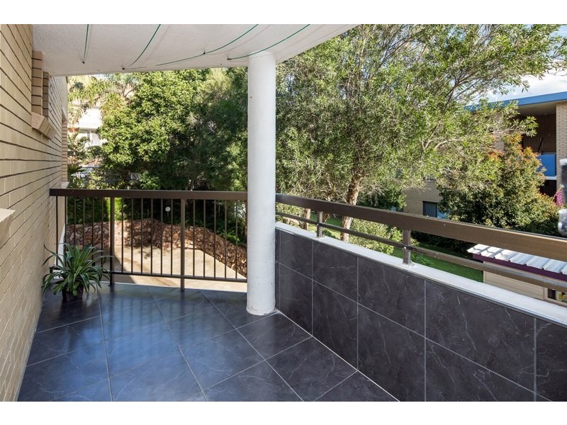 2/35 Lower Gay Terrace, Caloundra QLD 4551