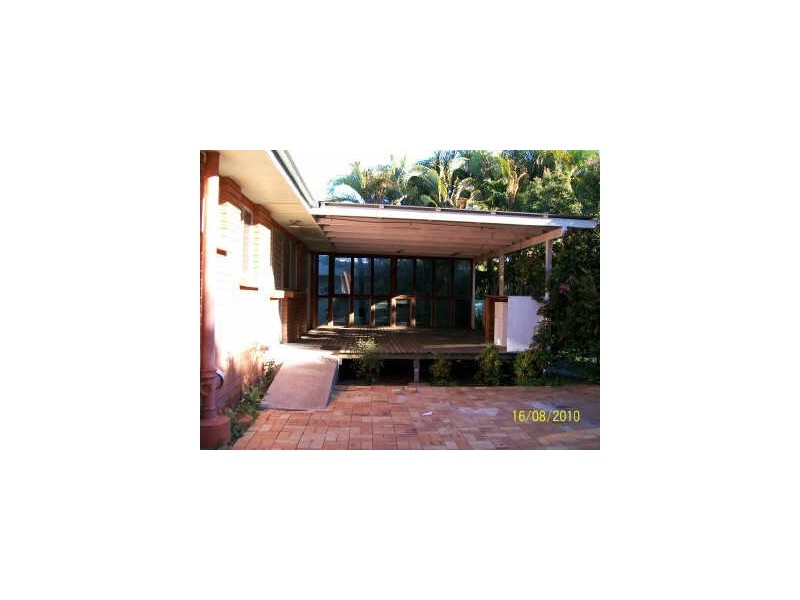 18 First Avenue, Caloundra QLD 4551