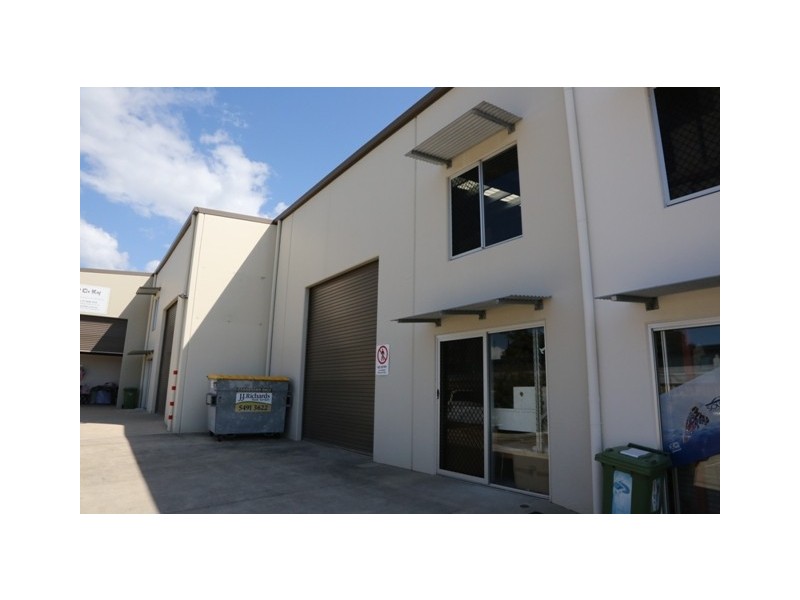 2/122 Grigor Street West, Moffat Beach QLD 4551