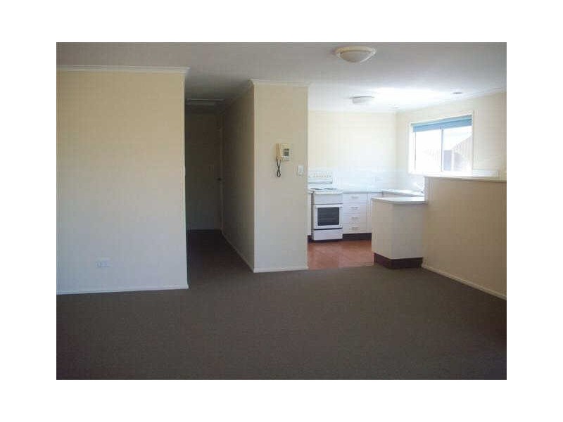 4 Coolum Street, Dicky Beach QLD 4551