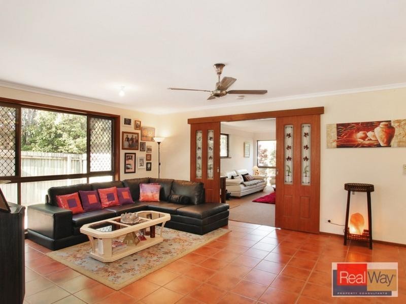 2 Raintree Boulevard, Little Mountain QLD 4551