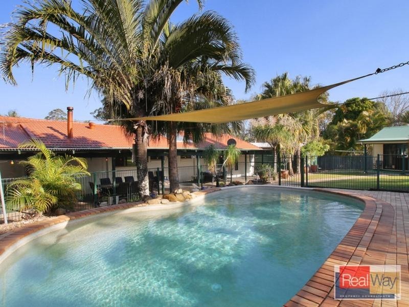 2 Raintree Boulevard, Little Mountain QLD 4551