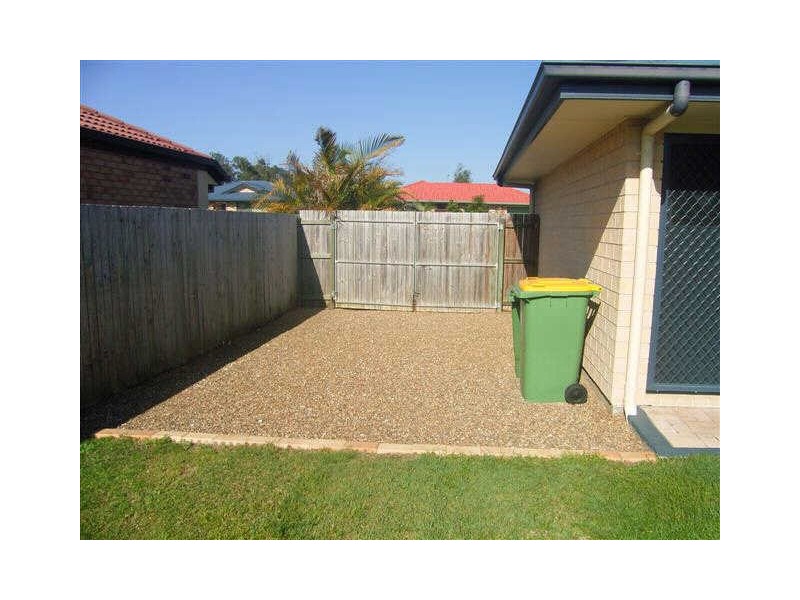 8 Centennial Place, Little Mountain QLD 4551