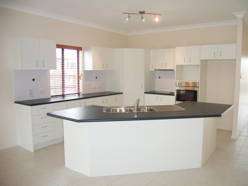 15 Margarita Court, Parrearra QLD 4575