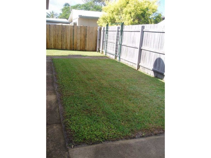 1/40 Currimundi Road, Currimundi QLD 4551