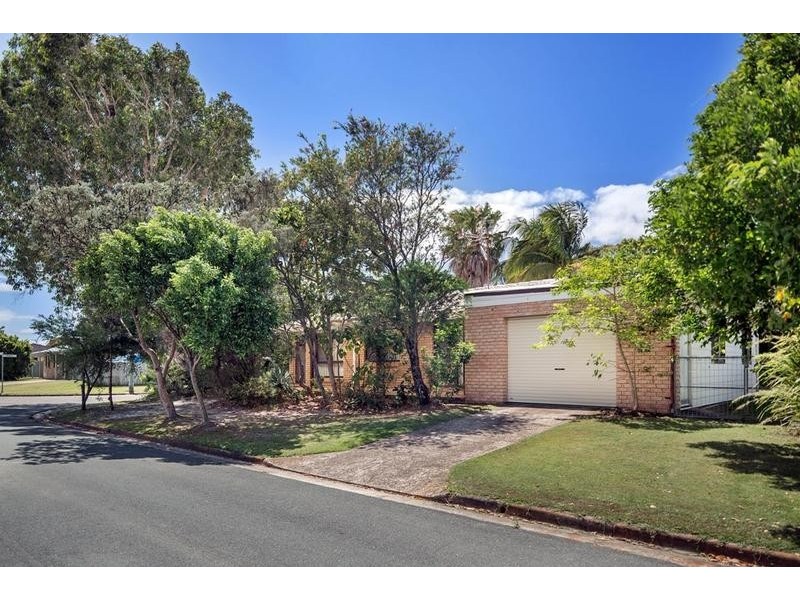 6 Uringa Street, Warana QLD 4575