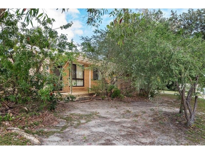 6 Uringa Street, Warana QLD 4575