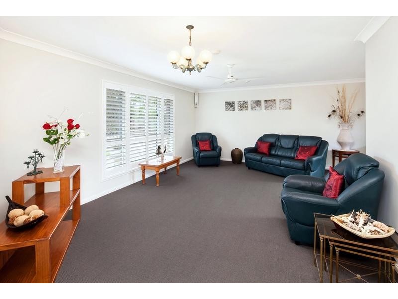 2 Colonial Court, Little Mountain QLD 4551