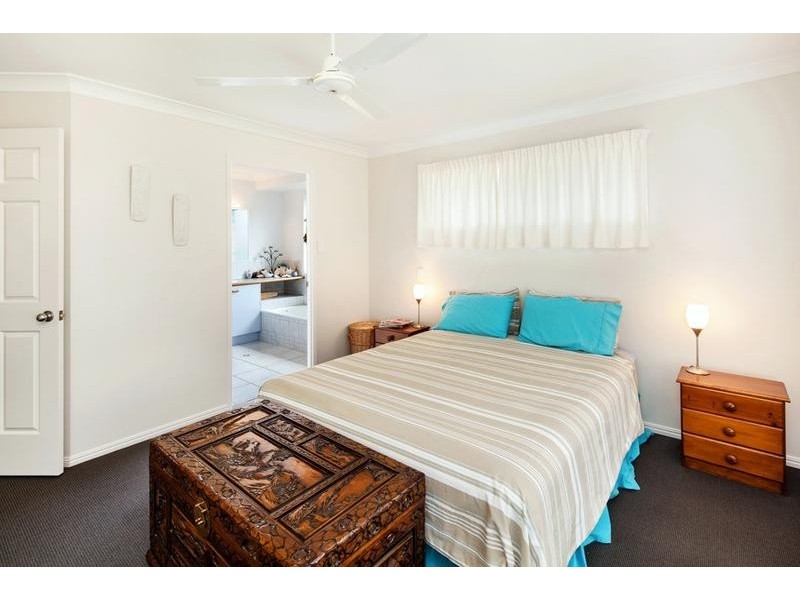 2 Colonial Court, Little Mountain QLD 4551