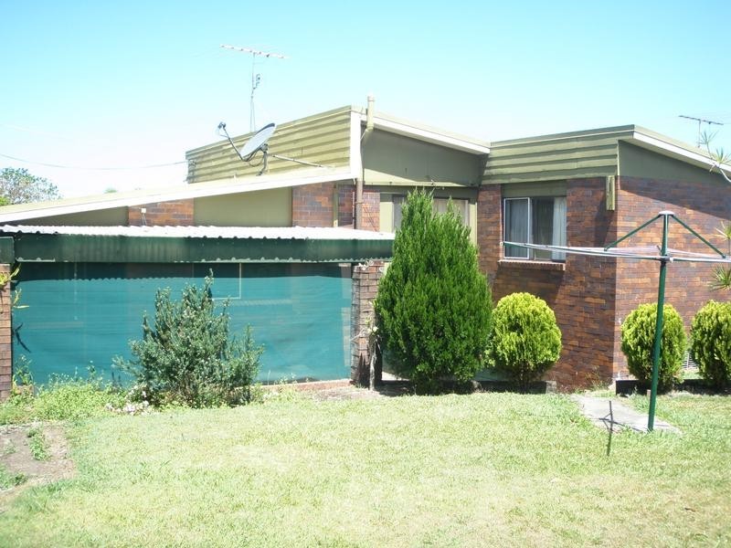 41 Elinya Street, Battery Hill QLD 4551