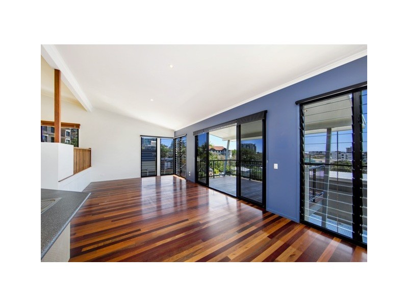 2E Arthur Street, Kings Beach QLD 4551